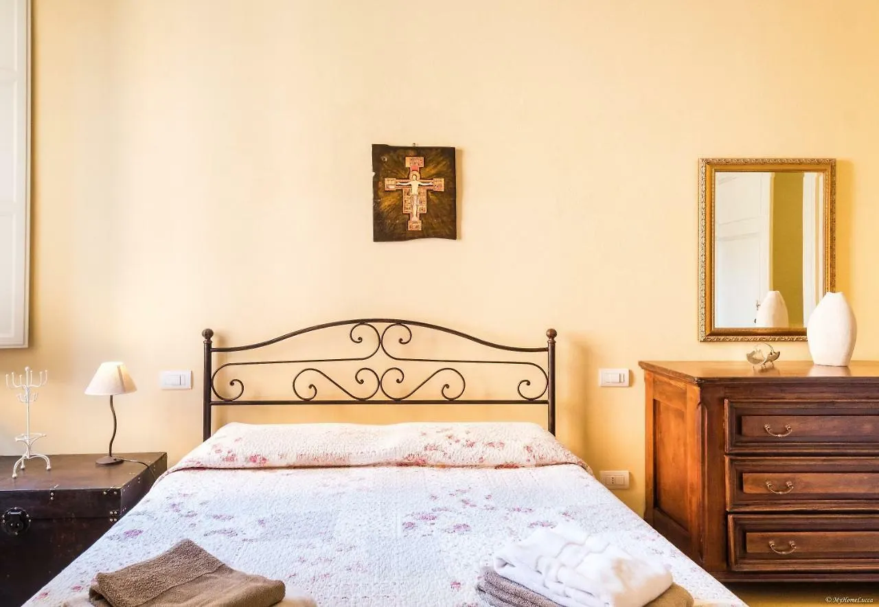 La Delizia Central Apartment Lucca 0*,  Italy