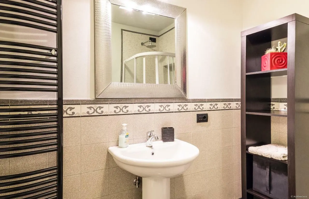 La Delizia Central Apartment Lucca 0*,  Italy