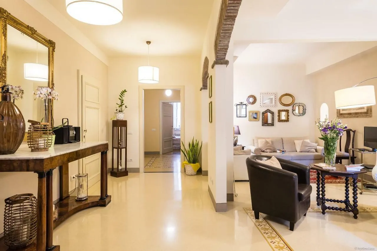 La Delizia Central Apartment Lucca Italy