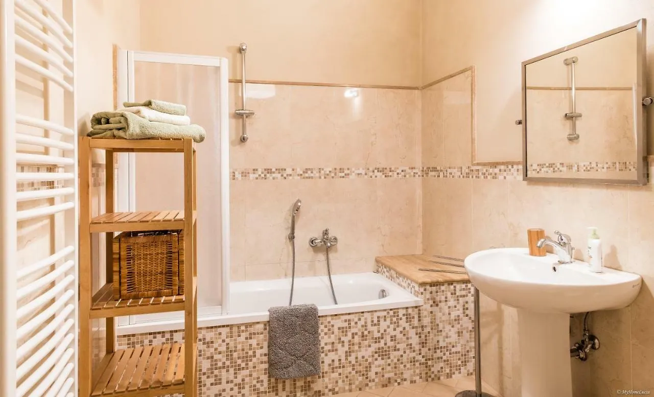 La Delizia Central Apartment Lucca